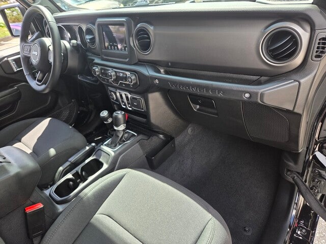 2022 Jeep WRANGLER SPORT S