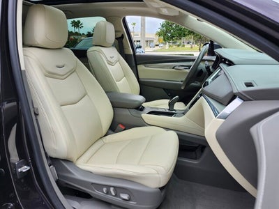 2018 Cadillac XT5 LUXURY