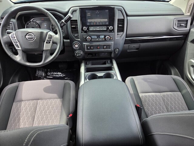 2024 Nissan TITAN XD SV
