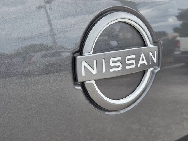 2024 Nissan TITAN XD SV