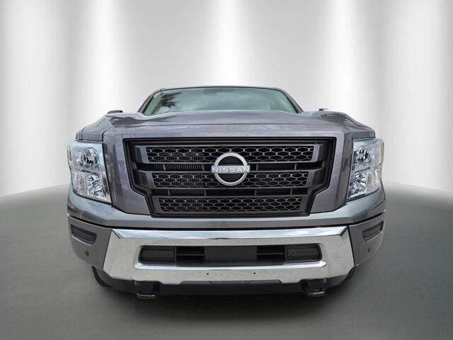 2024 Nissan TITAN XD SV