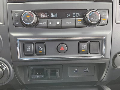 2024 Nissan TITAN XD SV