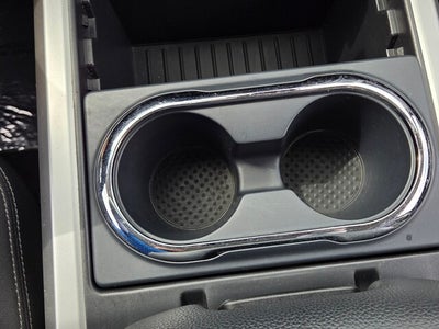 2024 Nissan TITAN XD SV