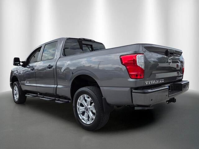2024 Nissan TITAN XD SV