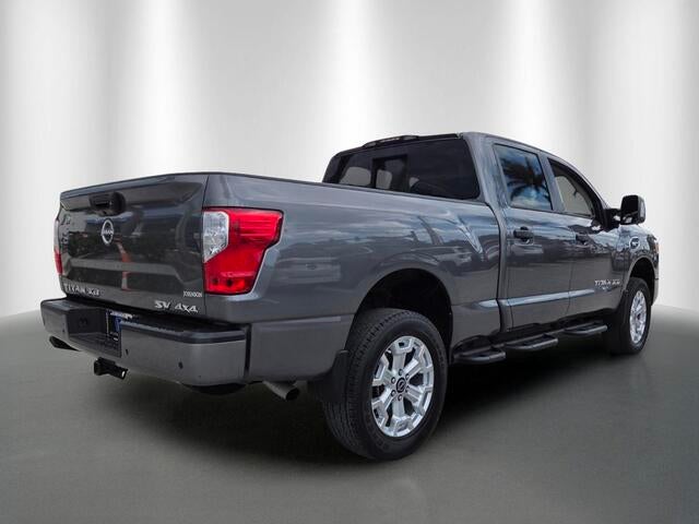 2024 Nissan TITAN XD SV