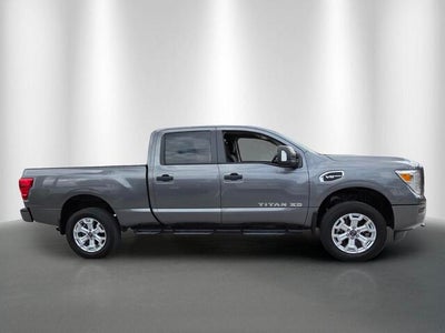 2024 Nissan TITAN XD SV