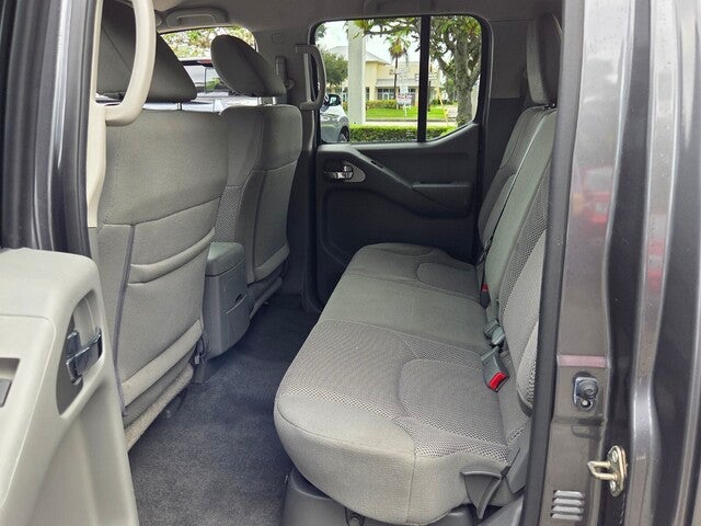 2019 Nissan FRONTIER SV