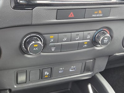 2023 Nissan FRONTIER SV