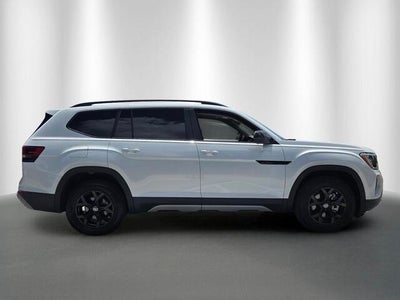 2024 Volkswagen Atlas 2.0T PEAK EDITION SEL