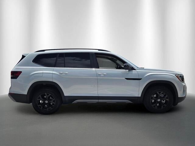 2024 Volkswagen Atlas 2.0T PEAK EDITION SEL