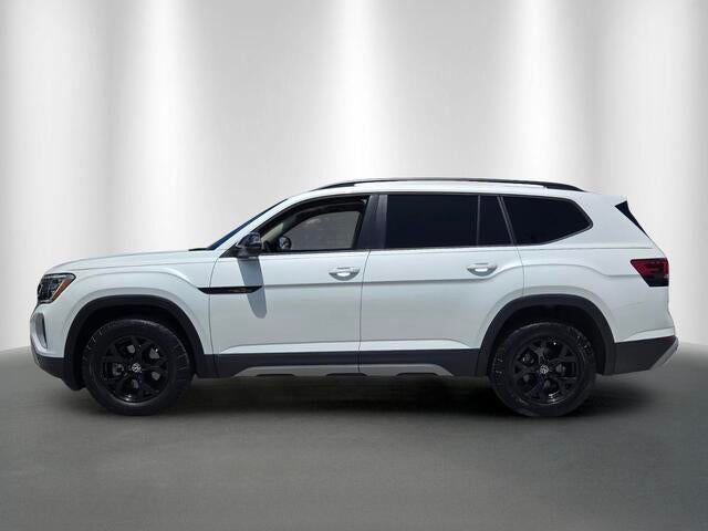 2024 Volkswagen Atlas 2.0T PEAK EDITION SEL