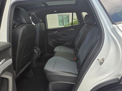 2025 Volkswagen Tiguan 2.0T SE R-LINE BLACK
