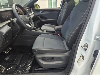 2025 Volkswagen Tiguan 2.0T SE R-LINE BLACK