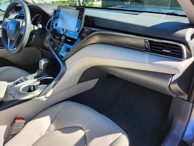 2024 Toyota CAMRY XLE