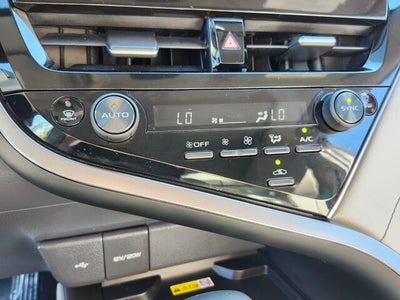 2024 Toyota CAMRY XLE