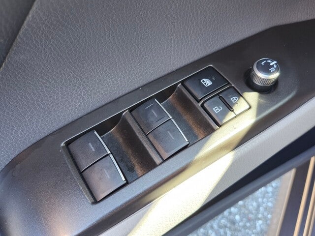 2024 Toyota CAMRY XLE