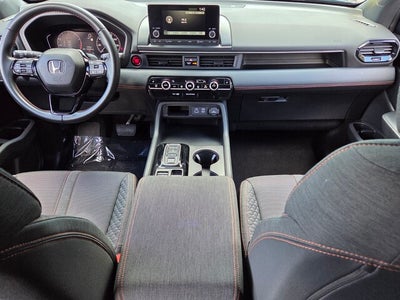 2023 Honda Pilot SPORT