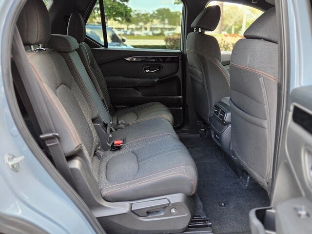 2023 Honda Pilot SPORT