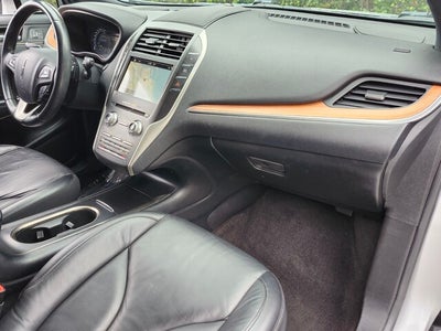 2019 Lincoln MKC SELECT