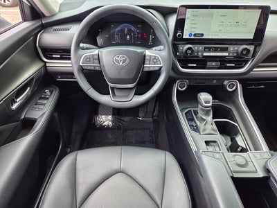 2024 Toyota GRAND HIGHLANDER XLE