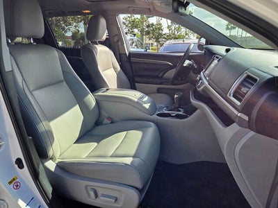 2019 Toyota HIGHLANDER LIMITED
