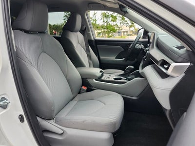 2023 Toyota HIGHLANDER L