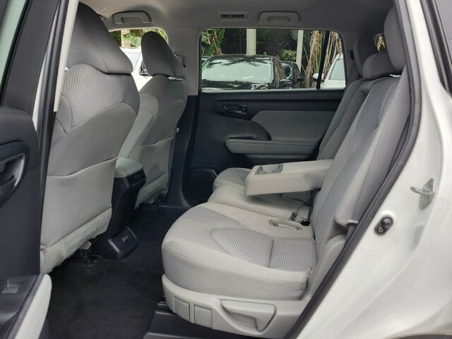 2023 Toyota HIGHLANDER L