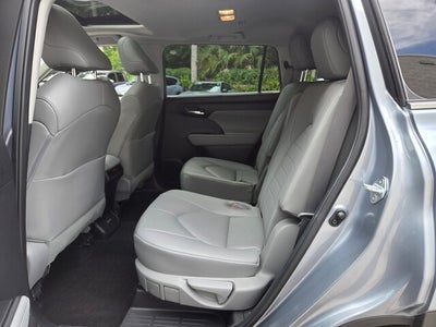 2023 Toyota HIGHLANDER XLE