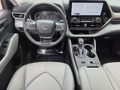 2023 Toyota HIGHLANDER XLE
