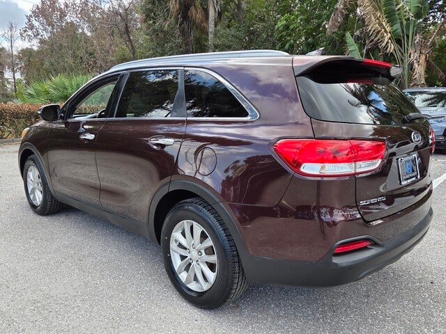 2016 Kia SORENTO LX