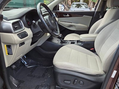 2016 Kia SORENTO LX