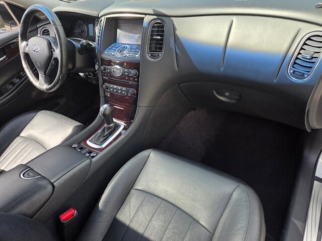 2017 INFINITI QX50 BASE