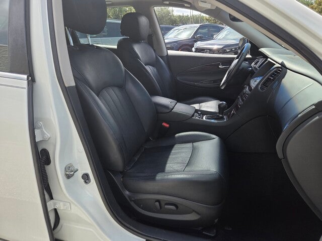 2017 INFINITI QX50 BASE