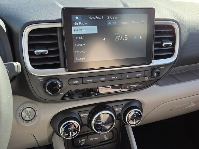 2025 Hyundai VENUE SEL