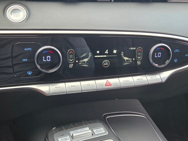 2025 Genesis GV70 2.5T