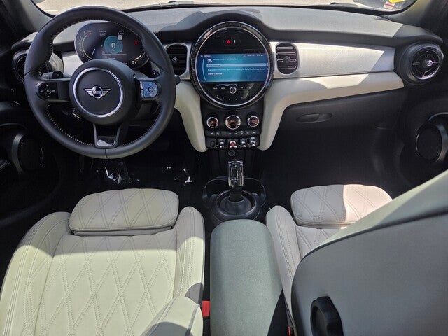 2024 MINI HARDTOP 4 DOOR SIGNATURE