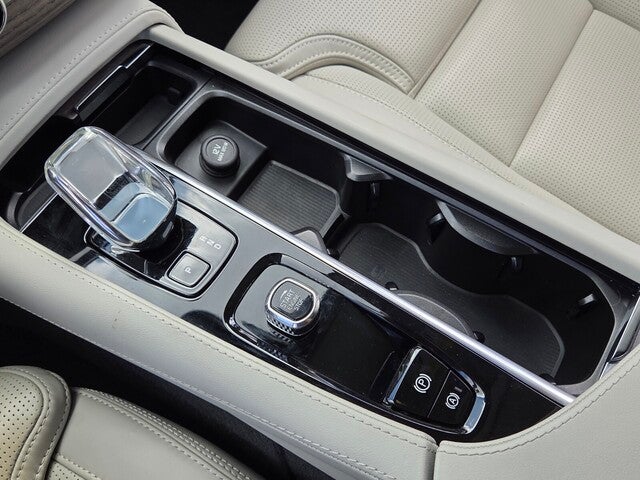 2023 Volvo XC90 ULTIMATE