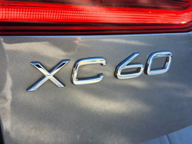 2021 Volvo XC60 T5 INSCRIPTION