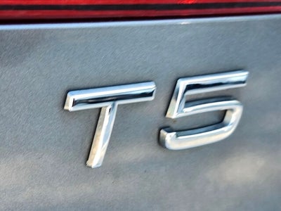 2021 Volvo XC60 T5 INSCRIPTION