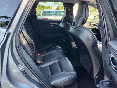 2021 Volvo XC60 T5 INSCRIPTION