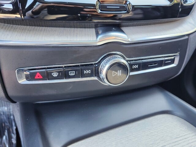 2021 Volvo XC60 T5 INSCRIPTION