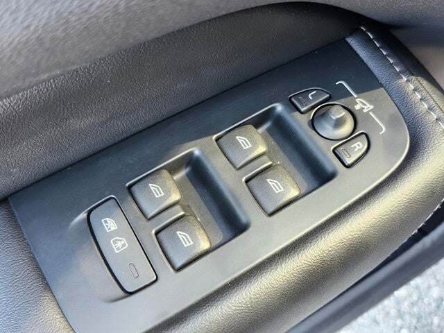 2021 Volvo XC60 T5 INSCRIPTION