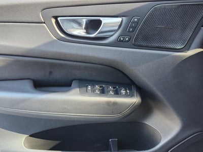 2021 Volvo XC60 T5 INSCRIPTION