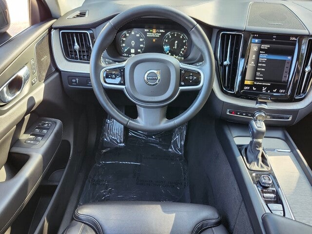 2021 Volvo XC60 T5 INSCRIPTION