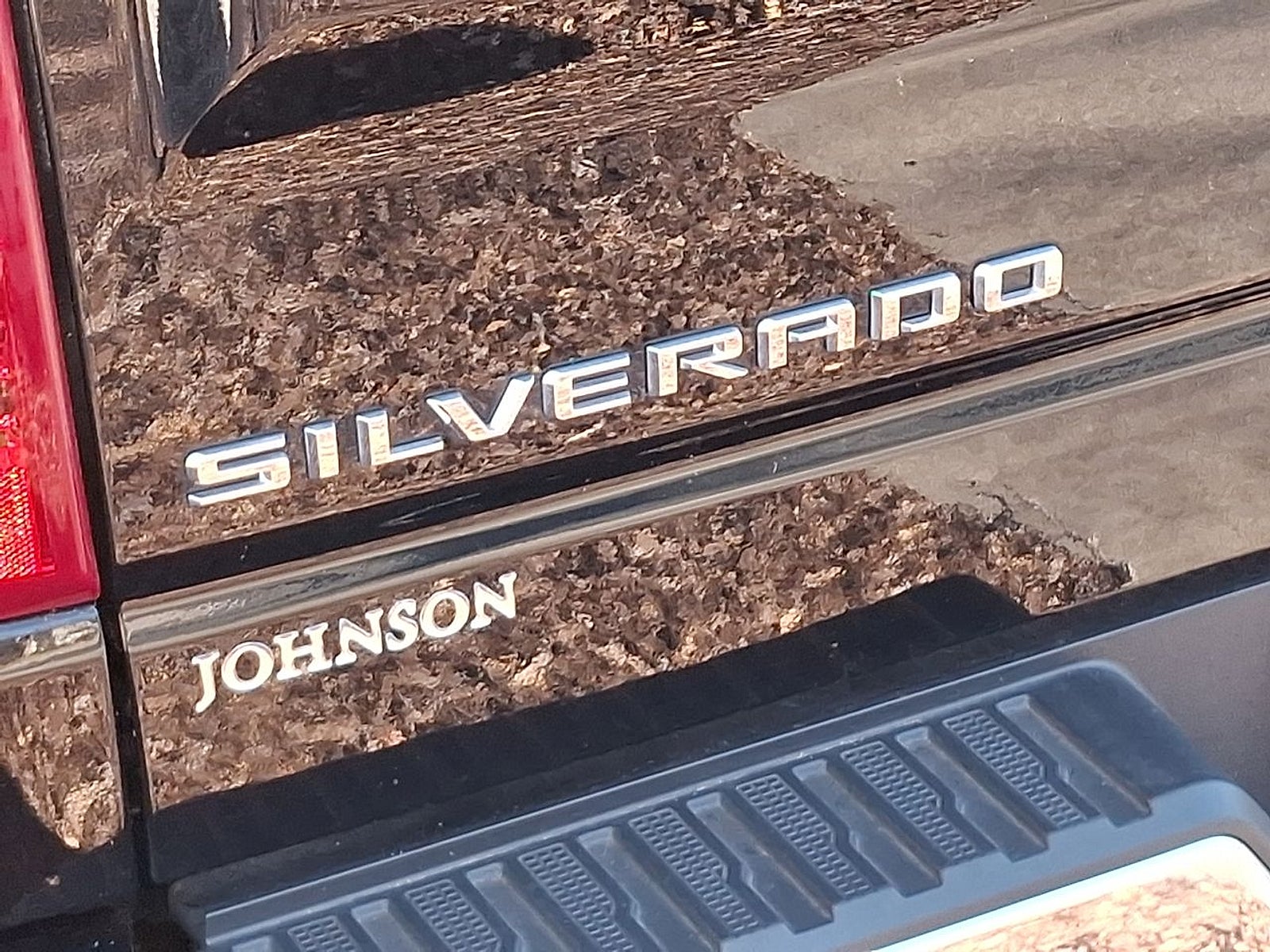 2024 Chevrolet Silverado 1500 4WD Crew Cab Short Bed LT with 2FL