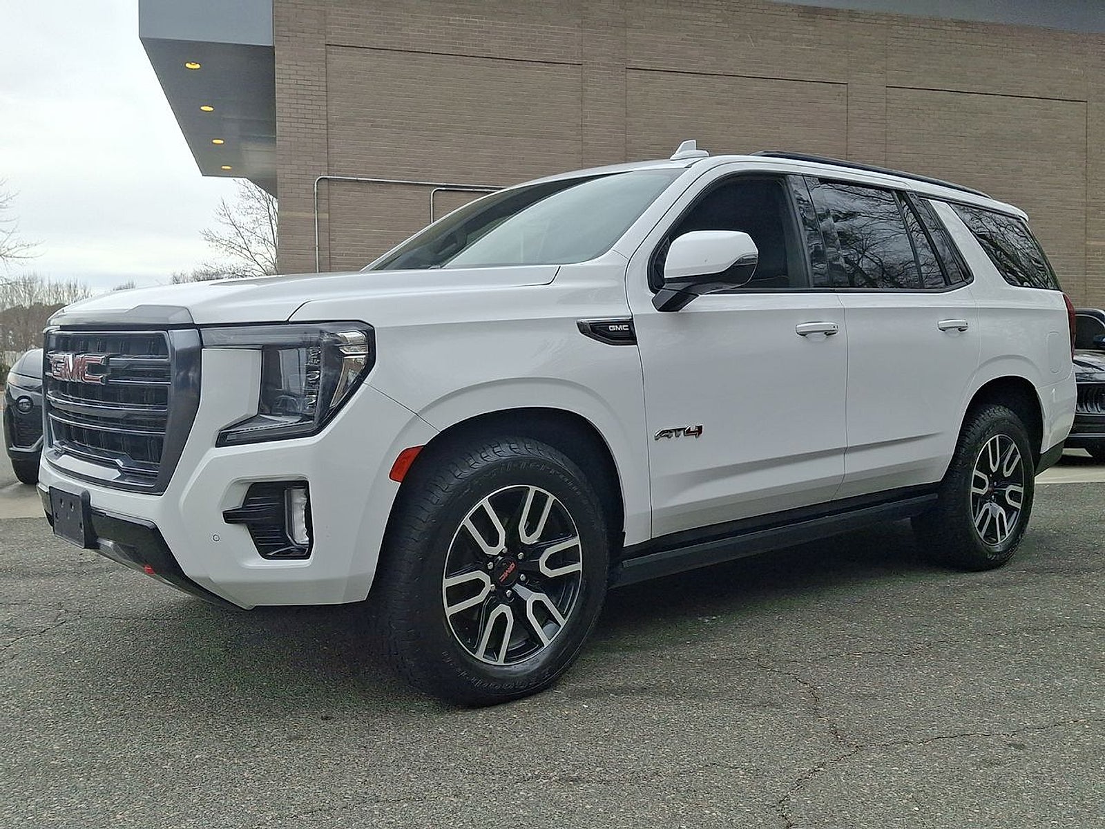 2022 GMC Yukon 4WD AT4