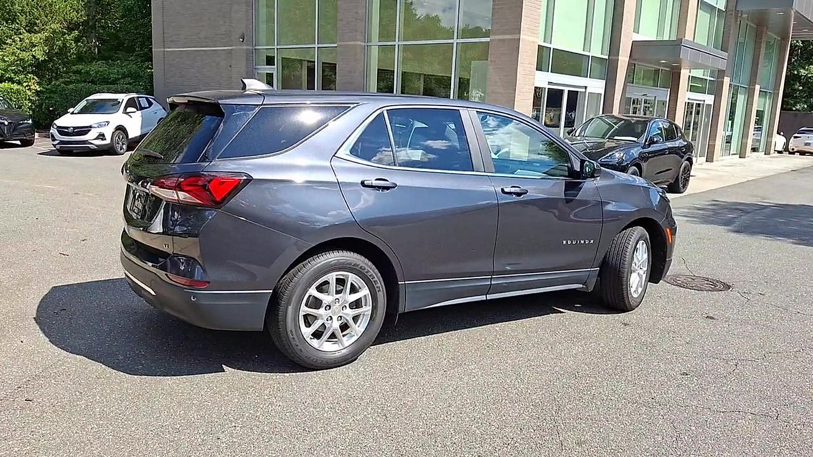 2022 Chevrolet Equinox FWD LT