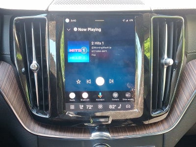 2023 Volvo XC60 Recharge Plug-In Hybrid T8 Ultimate Dark Theme