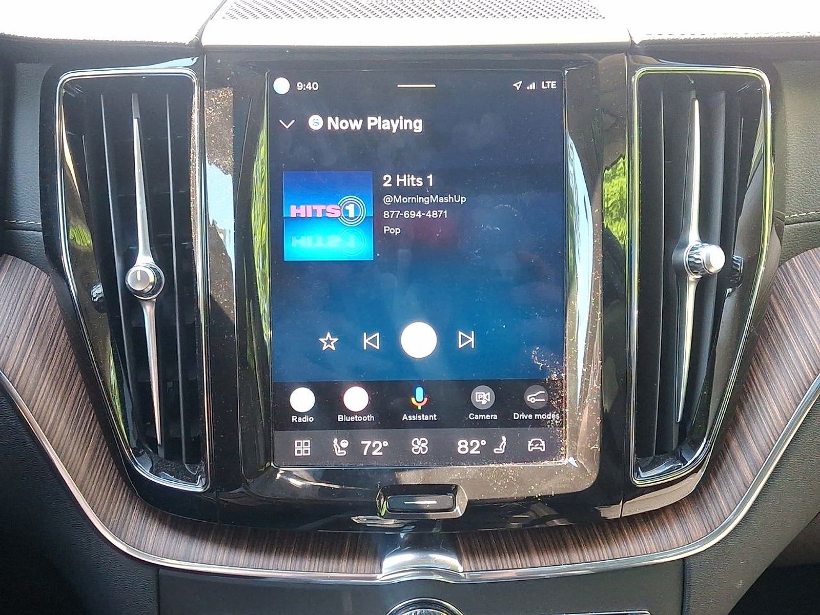 2023 Volvo XC60 Recharge Plug-In Hybrid T8 Ultimate Dark Theme