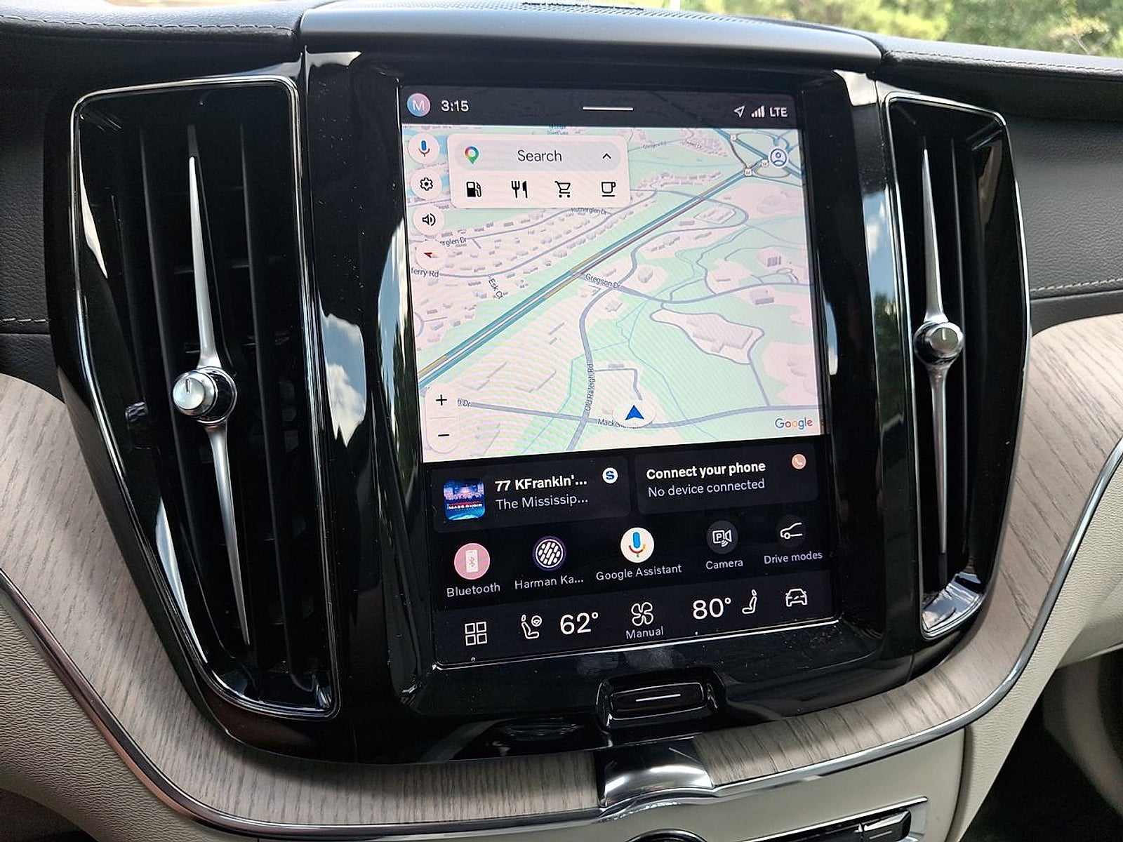 2022 Volvo XC60 B5 Inscription